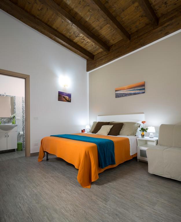 Arricampati Airport Rooms & Bringo Car Rental Carini Exterior foto